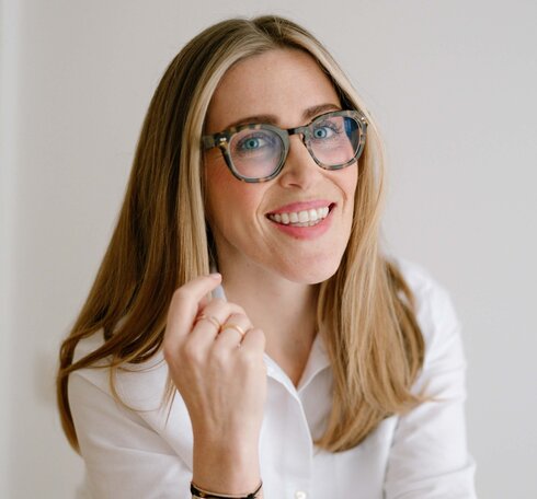 Mag. Dr. Sandra Graf, BA