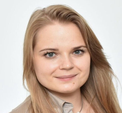 Mag. Dr. Carina Tiewald